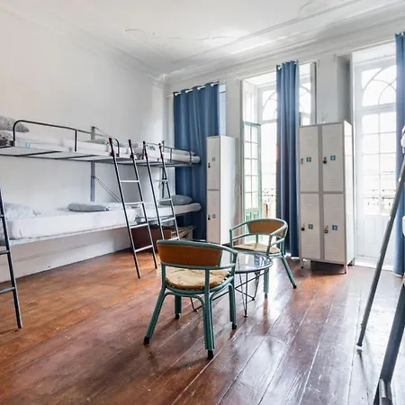 Invictus Hostel