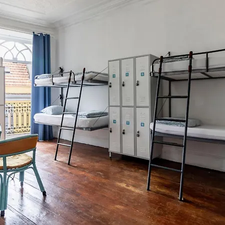 Invictus Hostel