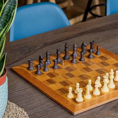 Invictus אכסניה *