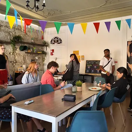 Onefam Clerigos פורטו