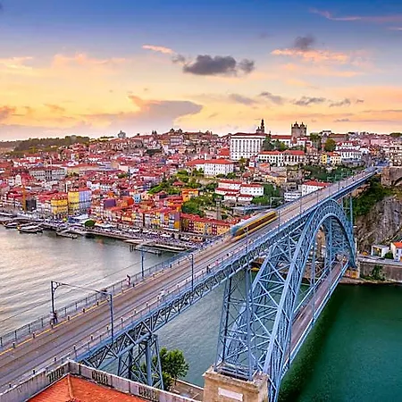 Onefam Clerigos * Porto