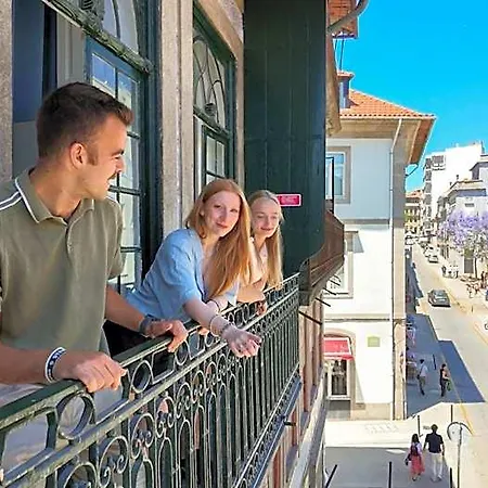 Onefam Clerigos Hostel Porto