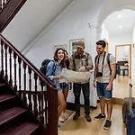 Onefam Clerigos Albergue Porto