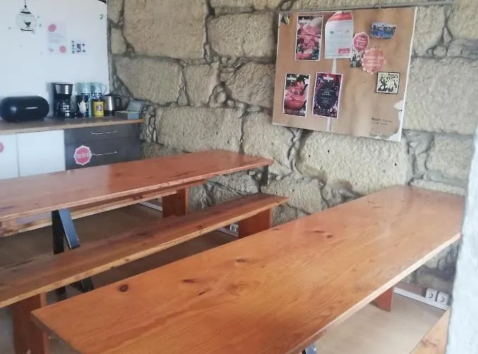 Onefam Clerigos Hostel *